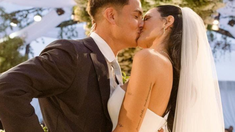 Los famosos celebraron con un beso que ya son marido y mujer. Los famosos celebraron con un beso que ya son marido y mujer.