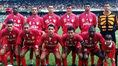 Este futbolista hizo gran parte de su carrera en Colombia. Este futbolista hizo gran parte de su carrera en Colombia.