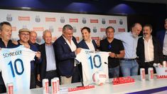 Schneider es auspiciante de la Selección desde 2019. Schneider es auspiciante de la Selección desde 2019.