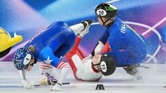 El momento en el que la atleta polaca Kamila Sellier recibe el corte en su rostro. El momento en el que la atleta polaca Kamila Sellier recibe el corte en su rostro.