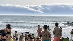 La nube rodante apareció en medio de la ola de calor.