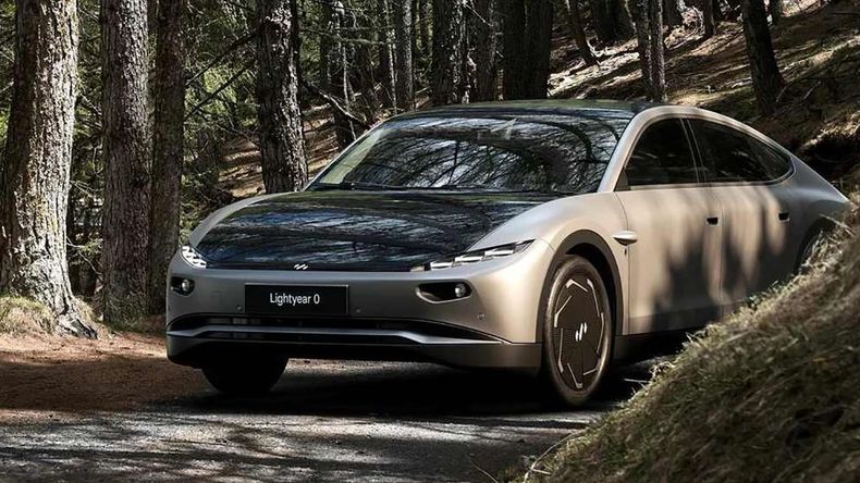 Tiene la velocidad máxima limitada en 160 km/h