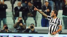 Carlitos Tevez fue papá por tercera vez y lo presentó en Twitter: Nació el heredero Carlitos Tevez fue papá por tercera vez y lo presentó en Twitter: Nació el heredero