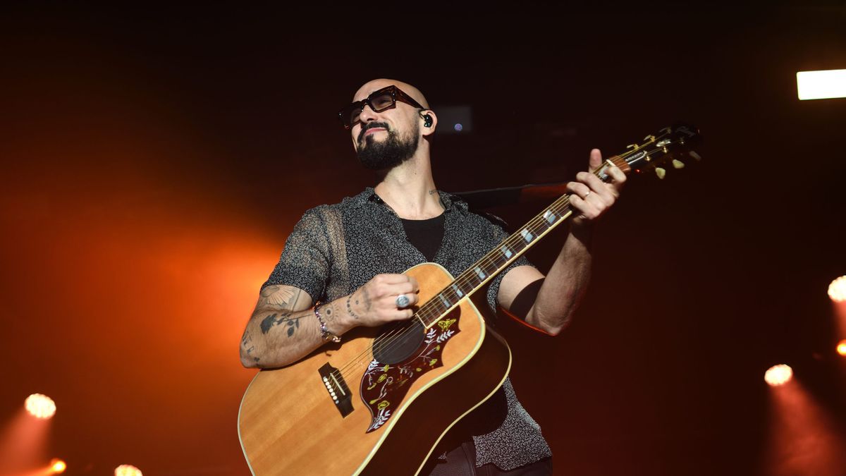 Abel Pintos recibió a un jugador de la Selección antes de su concierto en Madrid