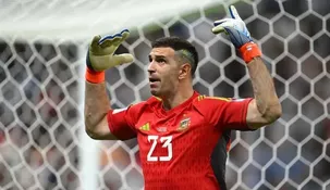 La IFFHS eligió al Dibu Martínez como segundo mejor arquero del mundo, detrás de Ederson