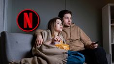 Cuál es la serie erótica que está arrasando en Netflix.
