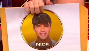 El influencer se midió con el campeón de CrossFit en la noche del lunes. El influencer se midió con el campeón de CrossFit en la noche del lunes.