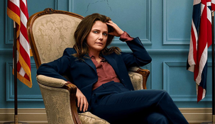 Keri Russell y David Gyasi son los protagonistas de La diplomática, la serie éxito de Netflix.