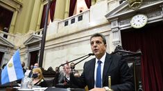 Massa presentó el proyecto de alivio fiscal para monotributistas y autónomos. Massa presentó el proyecto de alivio fiscal para monotributistas y autónomos.