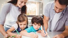 La Ayuda Escolar Anual se paga una sola vez al año y es un monto destinado a beneficiarios de AUH y SUAF con hijos escolarizados. La Ayuda Escolar Anual se paga una sola vez al año y es un monto destinado a beneficiarios de AUH y SUAF con hijos escolarizados.