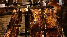 Estos costillares son los mejores de Buenos Aires. Estos costillares son los mejores de Buenos Aires.