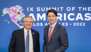 Fernández y Trudeau tras el encuentro.