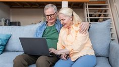 El calendario de pagos para jubilados de ANSES que cobran la mínima en abril de 2024. El calendario de pagos para jubilados de ANSES que cobran la mínima en abril de 2024.