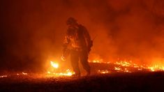 El fuego amenaza a las secuoyas gigantes de Yosemite.