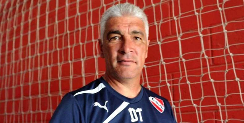 Omar De Felippe rechazó ser técnico de Independiente