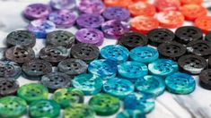 Podés reciclar los botones que te sobran y decorar tu casa. Podés reciclar los botones que te sobran y decorar tu casa.