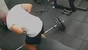 La víctima recibió un golpe en el pecho y el cuello en una rutina de entrenamiento.