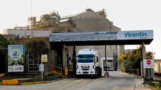 Los trabajadores de Vicentin, en piede guerra con la empresa.