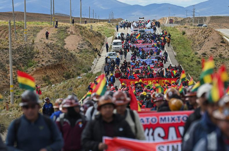 Desde enero, los mineros y los campesinos encabezan las protestas en Bolivia contra el gobierno de Rodrigo Pereira Paz.