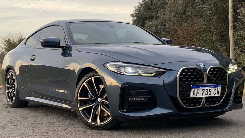 El BMW Serie 4 430i Coupé llega importado de Alemania.
