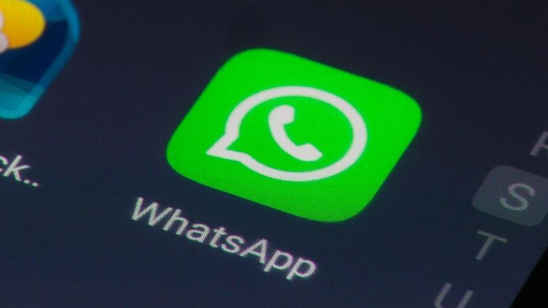 Meta anuncio la próxima incorporación de dos nuevas funciones a WhatsApp: la capacidad de crear eventos en grupos y la capacidad de responder a mensajes en los Grupos de Anuncios Comunitarios.