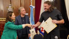 Solomun se convirtió en el primer DJ en ser declarado Huesped de Honor de la Ciudad. Solomun se convirtió en el primer DJ en ser declarado Huesped de Honor de la Ciudad.