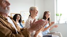 Una mente activa fortalece tanto la salud psíquica como los vínculos sociales. Una mente activa fortalece tanto la salud psíquica como los vínculos sociales.