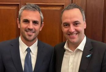 Menem ratificó su apoyo al jefe de Gabinete, Manuel Adorni. Menem ratificó su apoyo al jefe de Gabinete, Manuel Adorni.