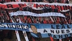 La dedicatoria de la hinchada de River a Latorre La dedicatoria de la hinchada de River a Latorre