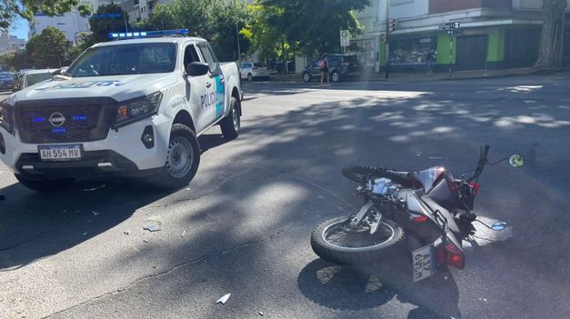 Así quedó la moto tras el choque.