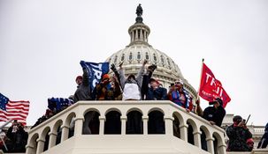 El asalto al Capitolio ocurrió el 6 de enero de 2021, durante los ñultimos días de la presidencia de Donald Trump.