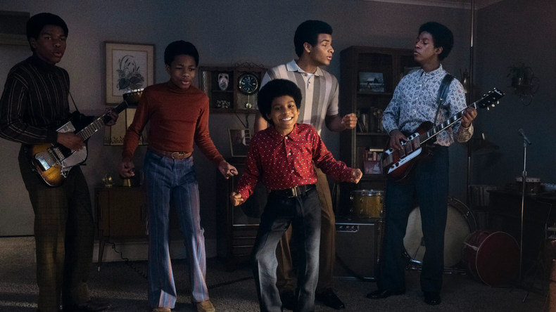 La película recorre los inicios del artista como líder de The Jackson 5, una de las bandas más icónicas de la música. La película recorre los inicios del artista como líder de The Jackson 5, una de las bandas más icónicas de la música.