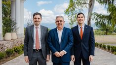 Raúl Jalil recibió a Guido Lanzillotta y Alejandro Bulgheroni.