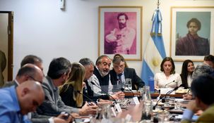 Buscan&nbsp;llevar las actuales 48 horas a 36 semanales o a un máximo de seis diarias.