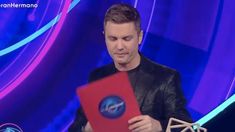 La casa de Gran Hermano perderá a uno de sus originales. La casa de Gran Hermano perderá a uno de sus originales.