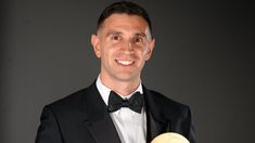 Dibu Martínez fue elegido como el mejor arquero del mundo. Dibu Martínez fue elegido como el mejor arquero del mundo.