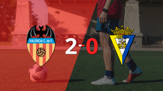 con dos goles, valencia se impuso a cadiz en el estadio mestalla con dos goles, valencia se impuso a cadiz en el estadio mestalla