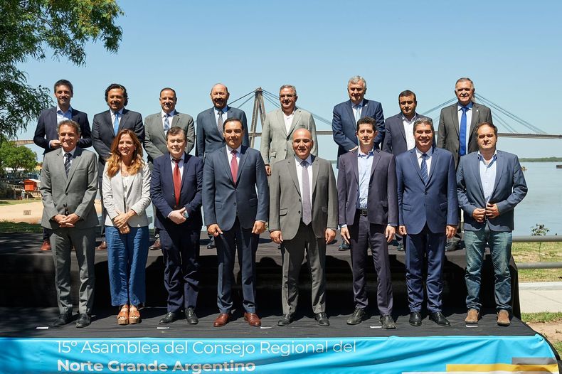 De la Asamblea participaron los diez gobernadores del Norte Grande y otros funcionarios del Gobierno.