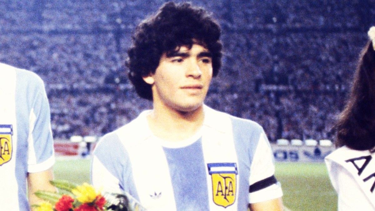 Jugó con Maradona, es excombatiente de Malvinas y reveló una verdad del 10