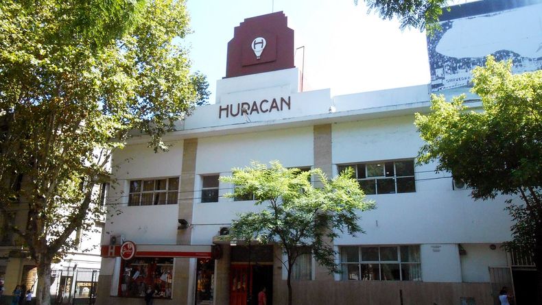 La sede social de Huracán en Parque Patricios.