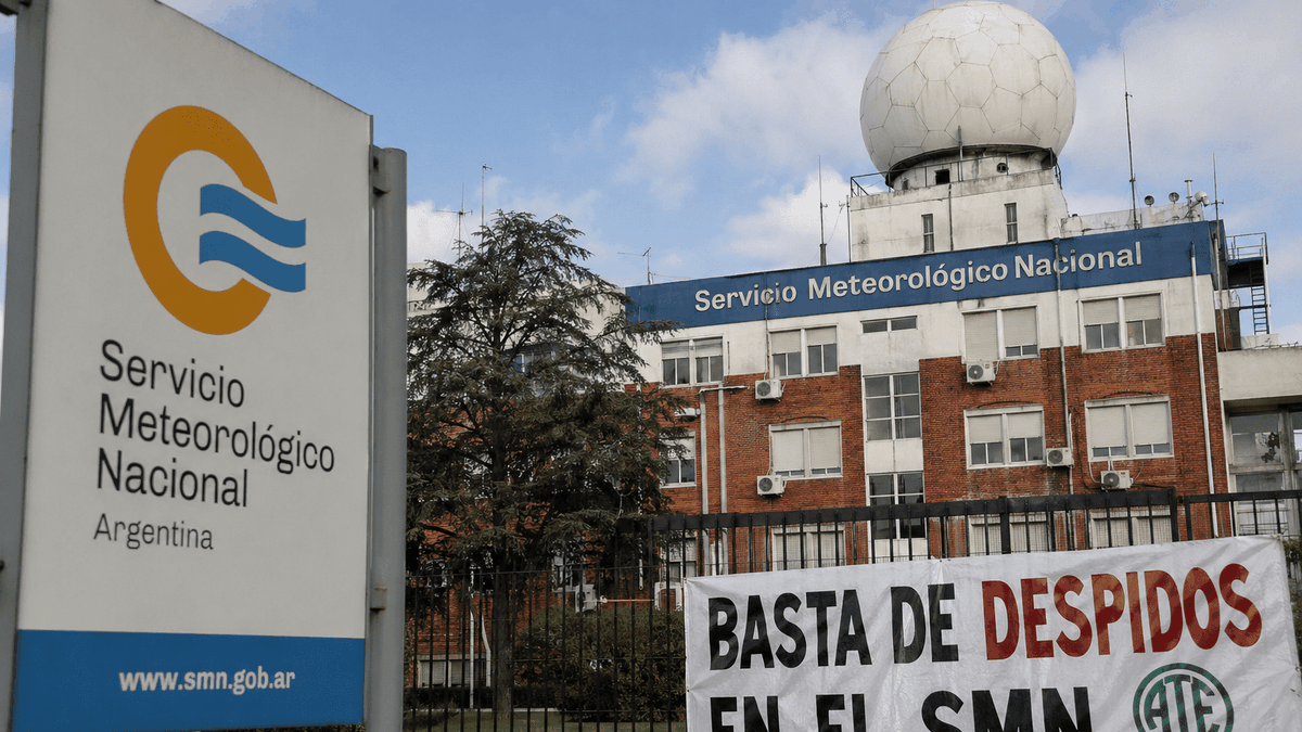 Trabajadores del SMN respondieron a Federico Sturzenegger y denunciaron un 