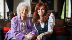 Estela y Cristina se reunieron en San José 1111.