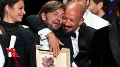 El realizador sueco Ruben Östlund ganó su segundo premio en Cannes.