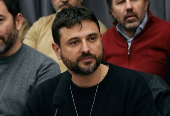 Juan Grabois se enfrentó al presidente de la comisión de Defensa Nacional, Carlos Raúl Zapata, quien finalizó la reunión.