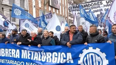 La UOM firmó una paritaria mensual al igual que otros gremios para paliar los efectos de la inflación. La UOM firmó una paritaria mensual al igual que otros gremios para paliar los efectos de la inflación.