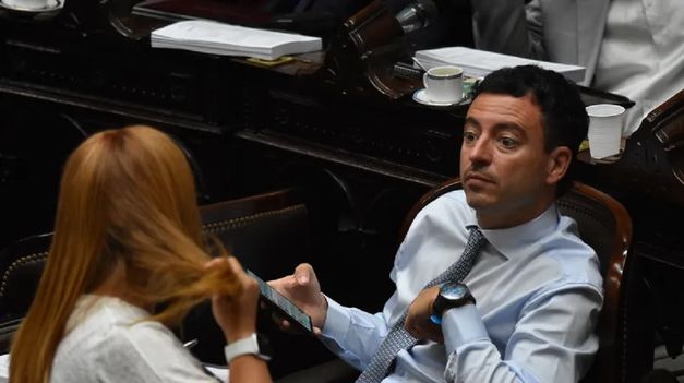 Rodrigo De Loredo le habría propuesto a Macri el nombre de la diputada Pamela Verasay para ocupar la silla de la AGN.