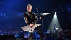 Metallica usa perros para detectar casos de covid en los shows: cómo realizan el procedimiento Metallica usa perros para detectar casos de covid en los shows: cómo realizan el procedimiento