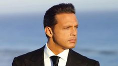 Luis Miguel está de regreso luego de mucho tiempo. Luis Miguel está de regreso luego de mucho tiempo.