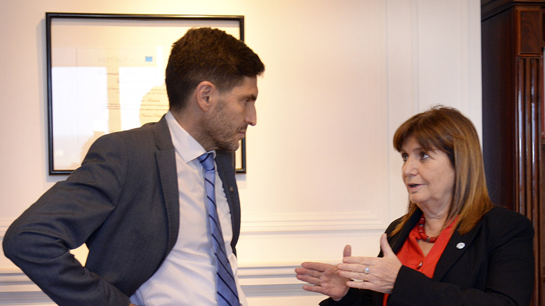 Maximiliano Pullaro y la ministra de Seguridad, Patricia Bullrich.