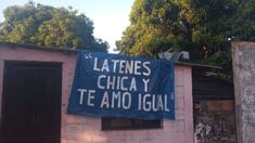 El cartel que se colgó en Posadas el Día de los Enamorados y fue viral. El cartel que se colgó en Posadas el Día de los Enamorados y fue viral.